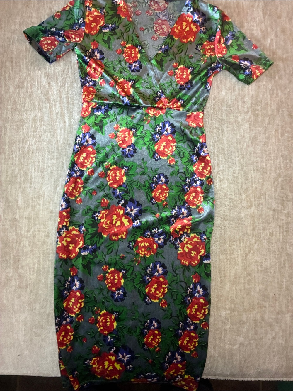 Zara Green‎ Midi Dress with Red Floral Print